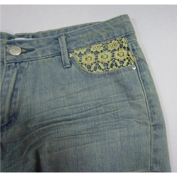 Jessica Simpson Distressed Light Denim Shorts Size 27 NWOT - Picture 3 of 6